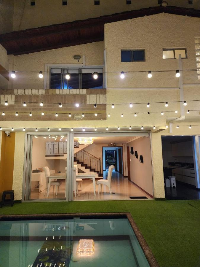 Hotel Boutique Deluxe Home Medellín Buitenkant foto