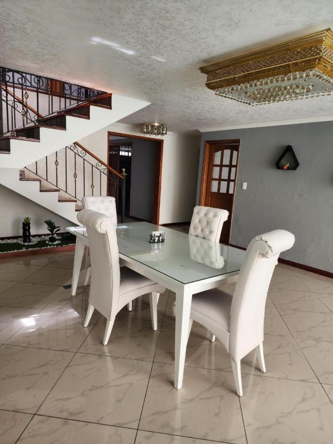 Hotel Boutique Deluxe Home Medellín Buitenkant foto